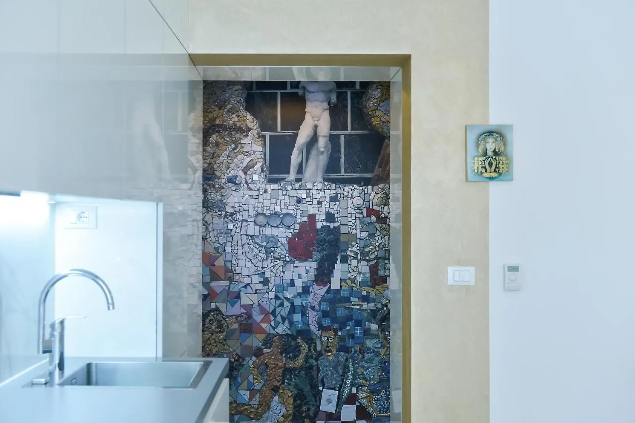 Slovenian Art Story Apartment Ljubljana